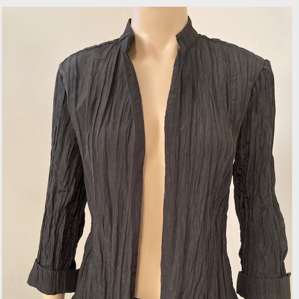 Chico’s Jacket, Crinkle Material, Open Front, Size 1 (NWOT)